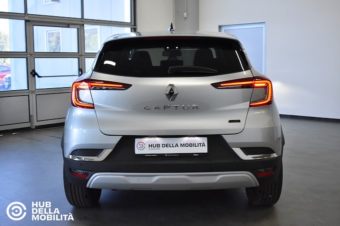 CAPTUR E-TECH HYBRID
